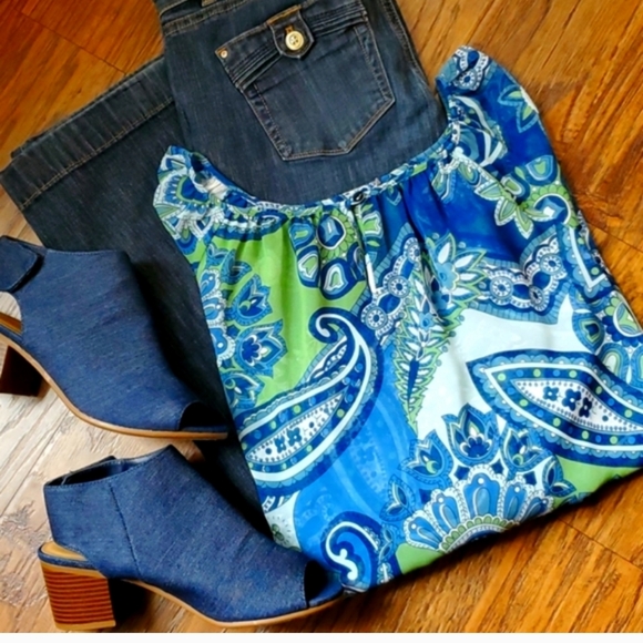 WHBM Jeans (Juniors) - Picture 10 of 11